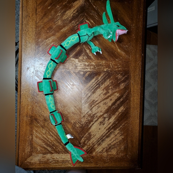 Rayquaza Dragon Like Flying Pokemon - Picture 4 of 6